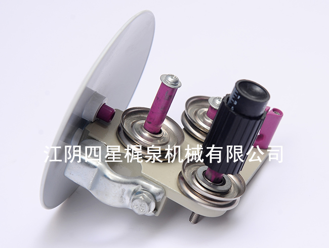 大三柱式张力器